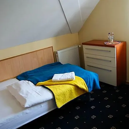 Kro Wiosna 3*