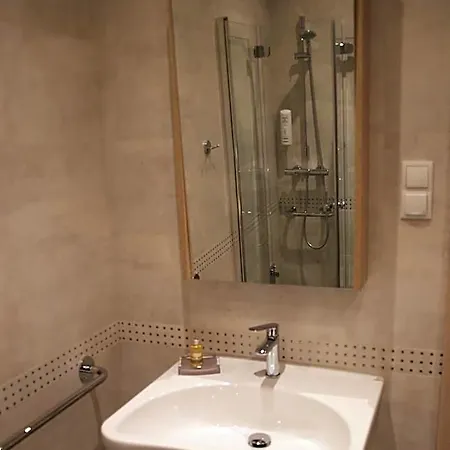 Kro Wiosna 3*